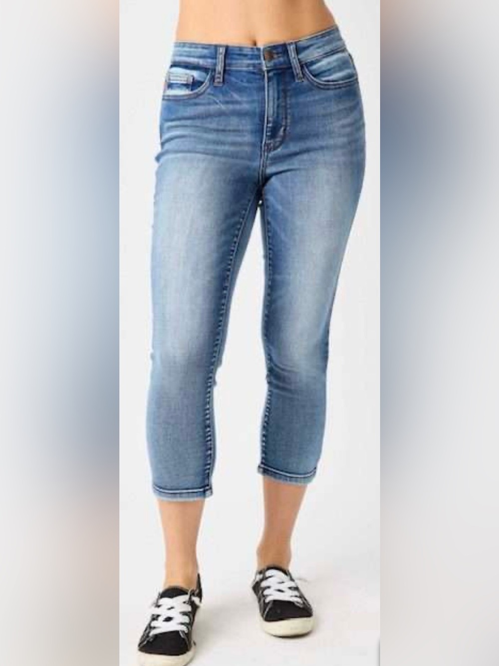 Judy Blue Light Blue Cropped Ankle Jeans